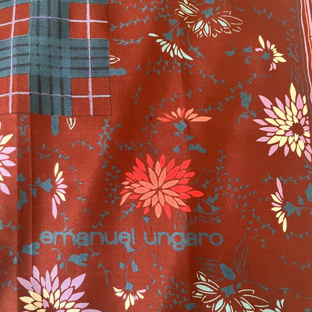 Originally Emanuel  Urgano Italy Scarf 🧣